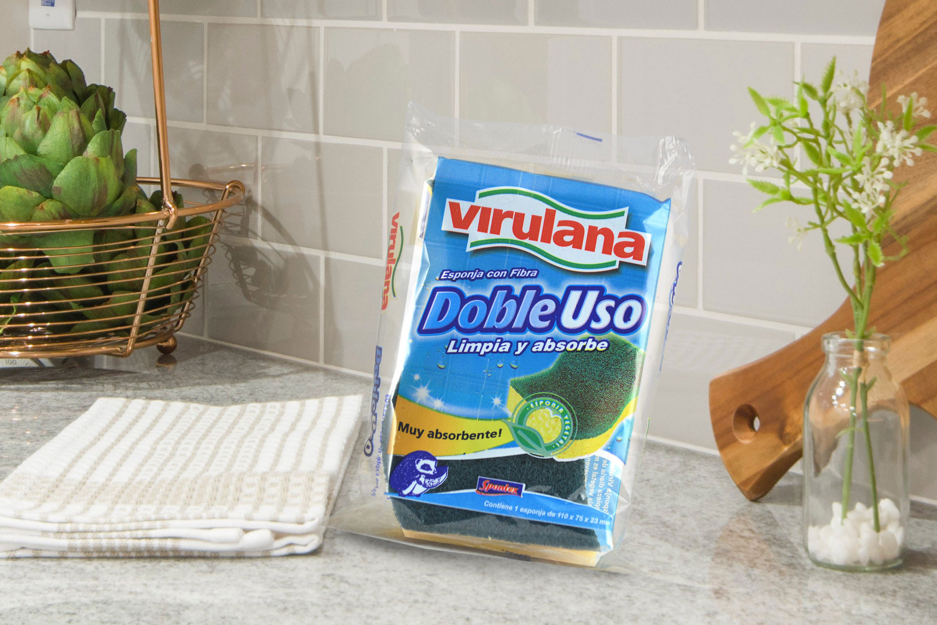Diseño de Packaging y marca de producto para branding de Virulana de spontex